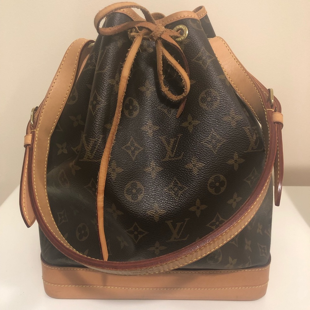 Louis Vuitton Monogram Canvas Drawstring Shoulder Bag in Brown and Tan